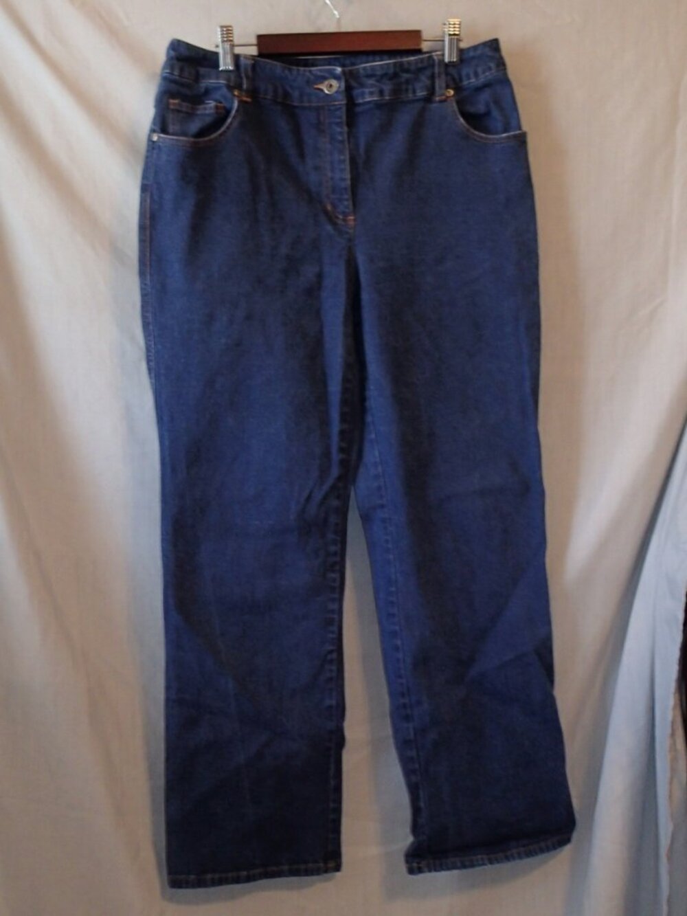 jones wear jeans size 16